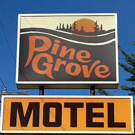 Pine Grove Motel Sault Ste. Marie Zewnętrze zdjęcie
